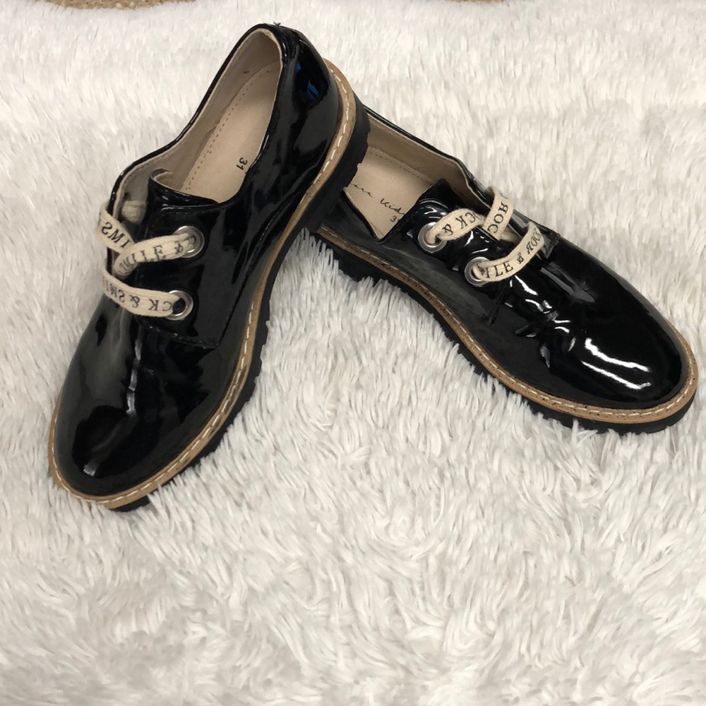 SARA KIDS PALENT LEATHER        (600)